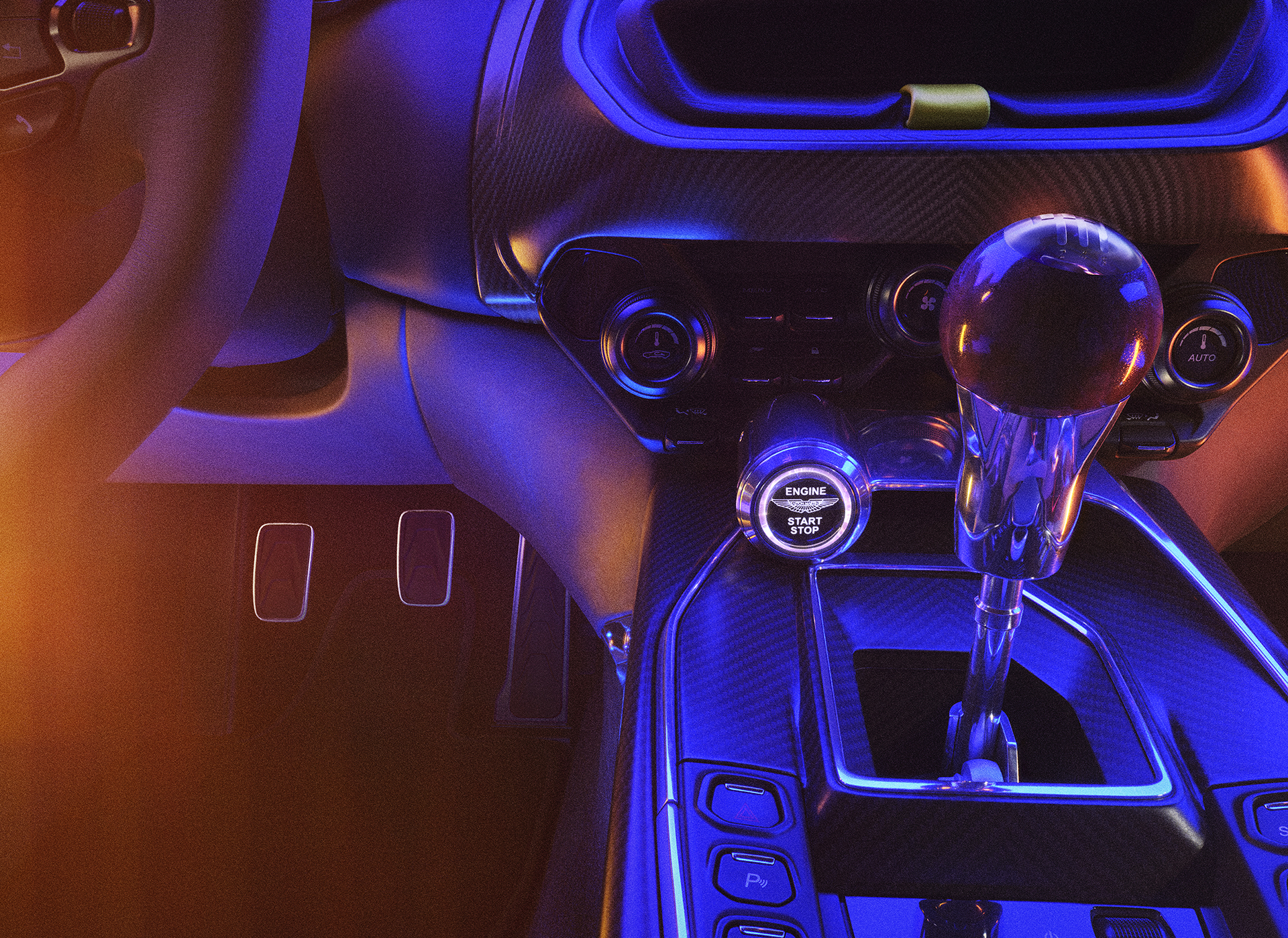 Aston Martin Valour (2023)