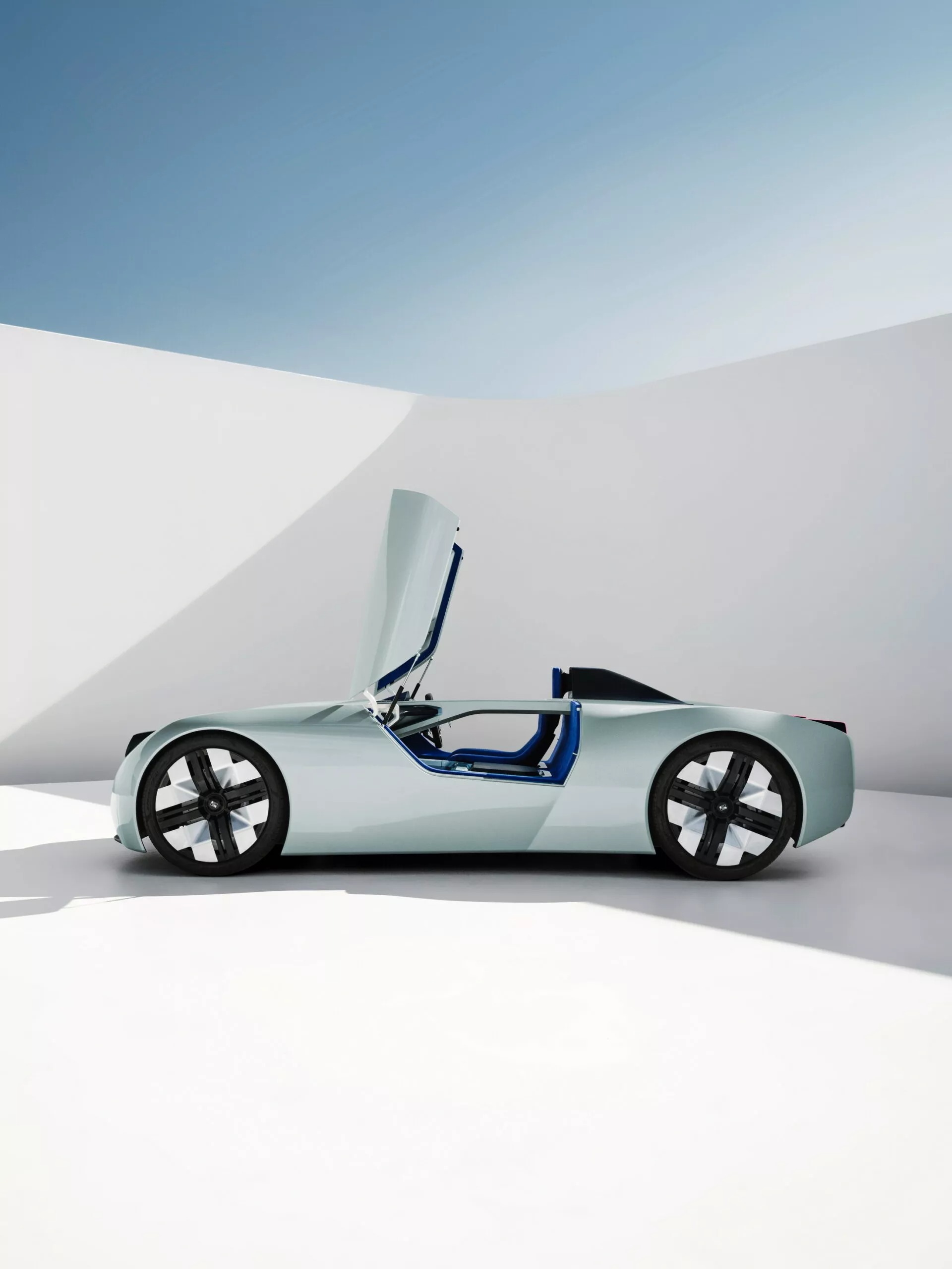 Triumph TR25 by Makkina (2023)