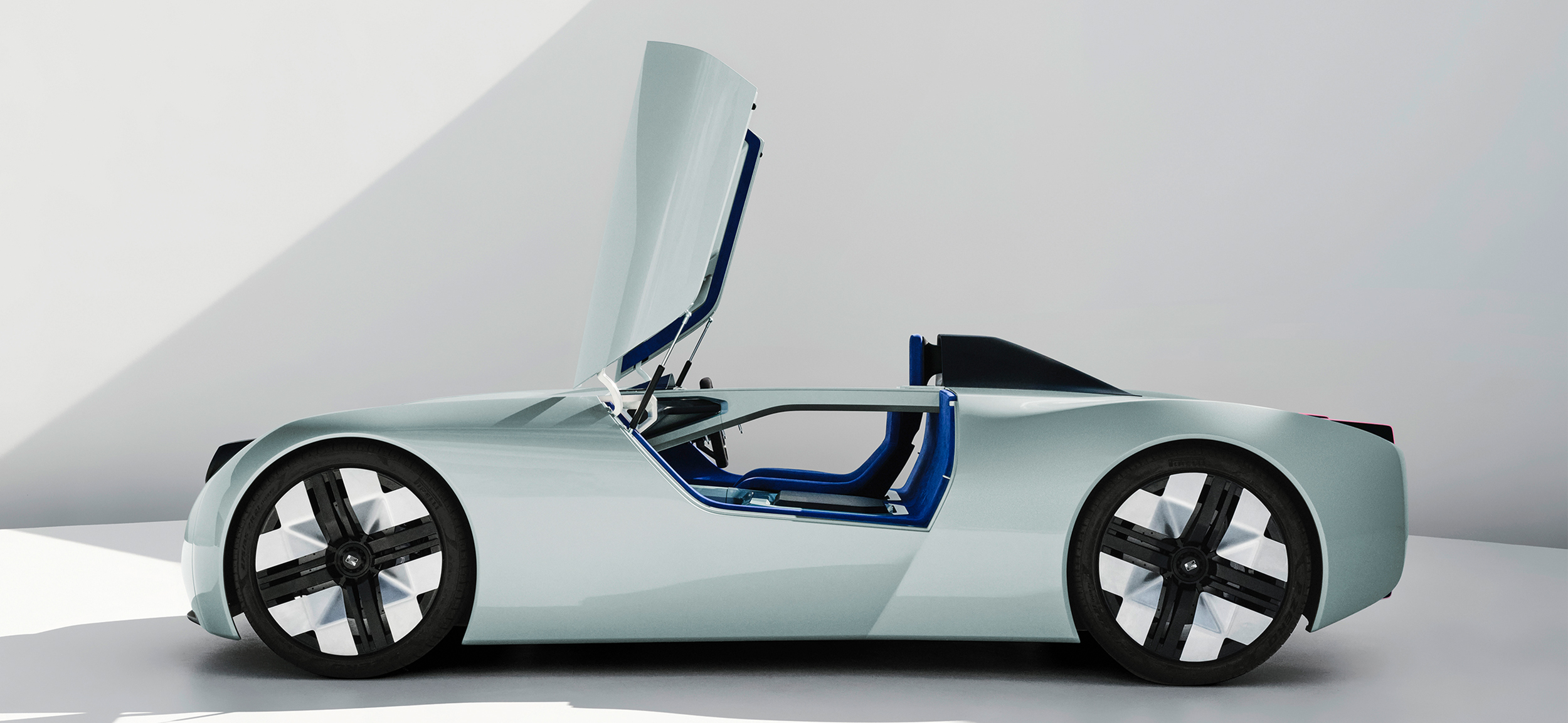 Triumph TR25 by Makkina (2023)