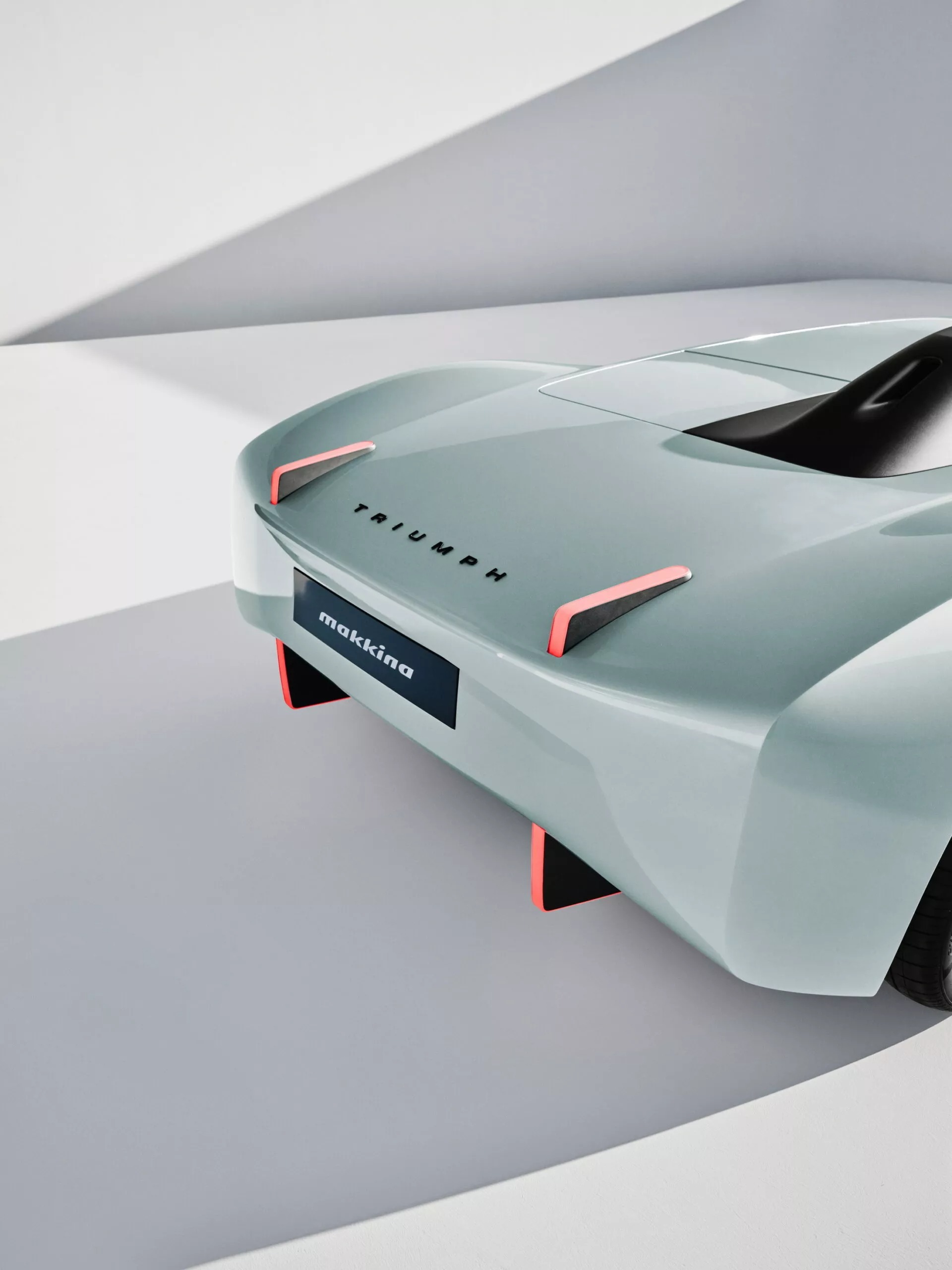 Triumph TR25 by Makkina (2023)