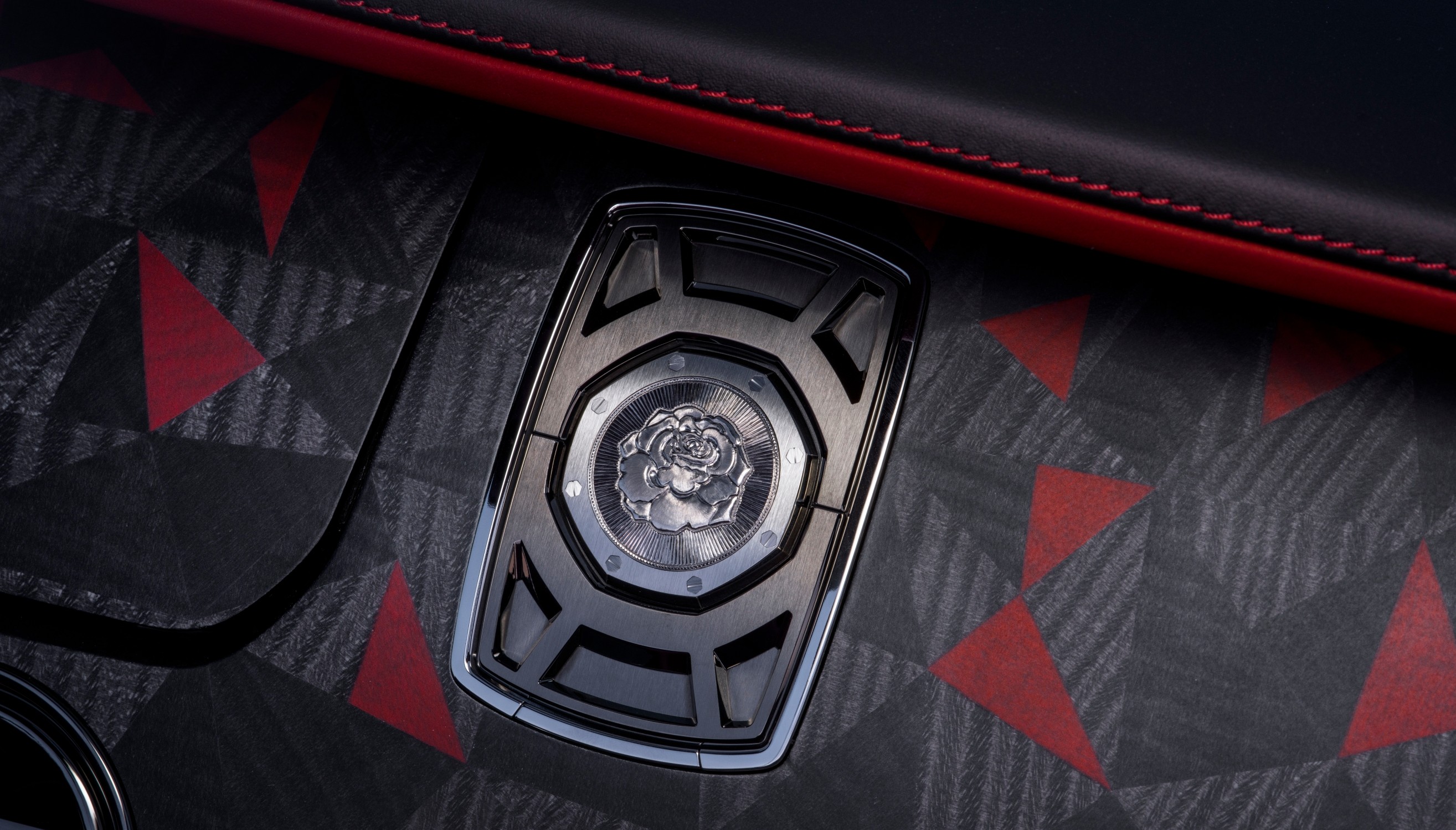 Rolls-Royce La Rose Noire Droptail (2023)