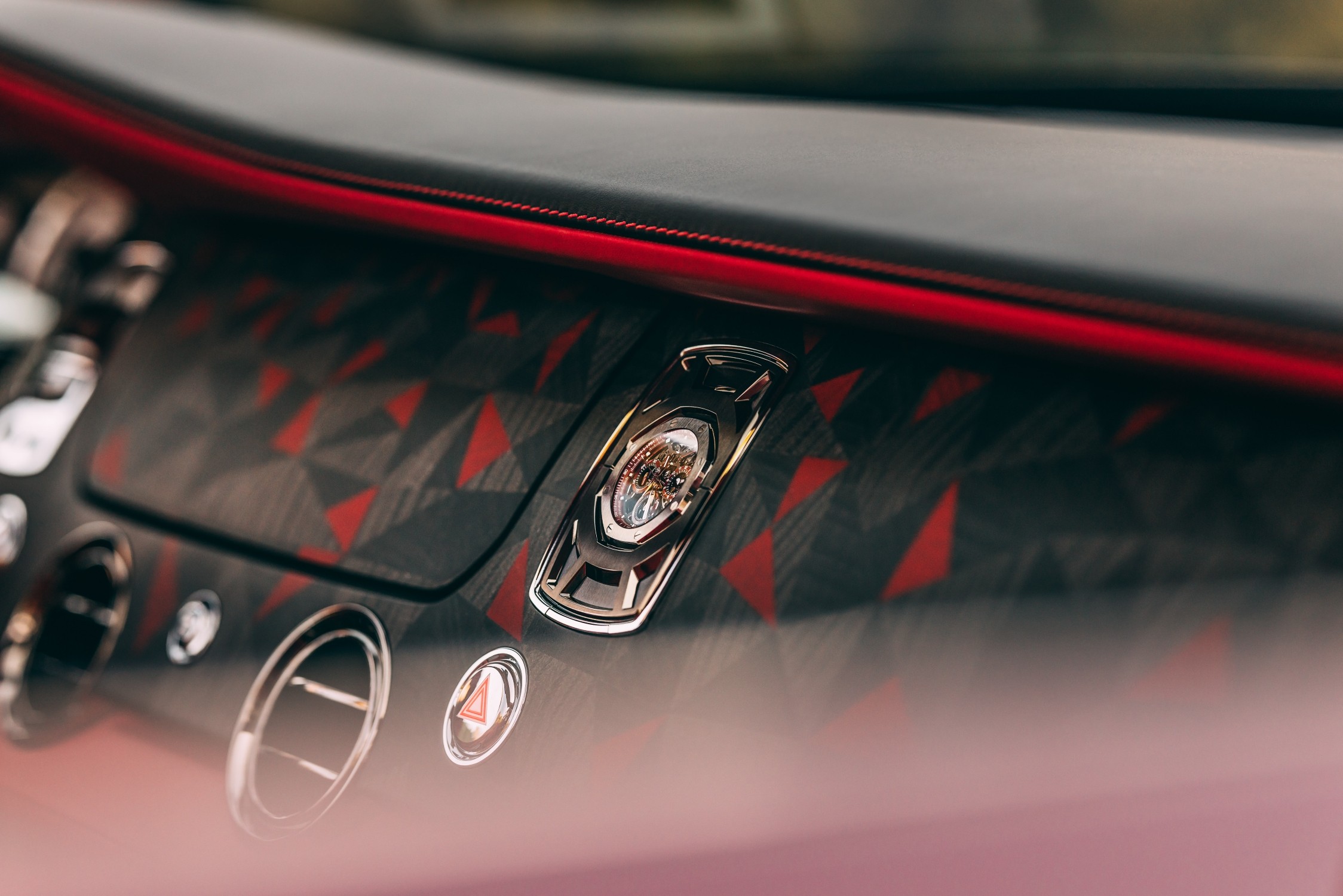 Rolls-Royce La Rose Noire Droptail (2023)