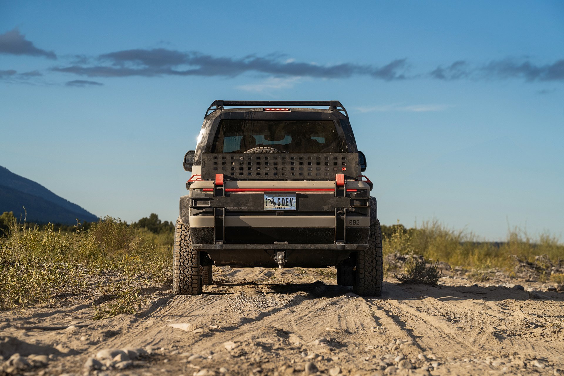 Canoo American Bulldog (2023): Tough Military-Themed Electric Pickup