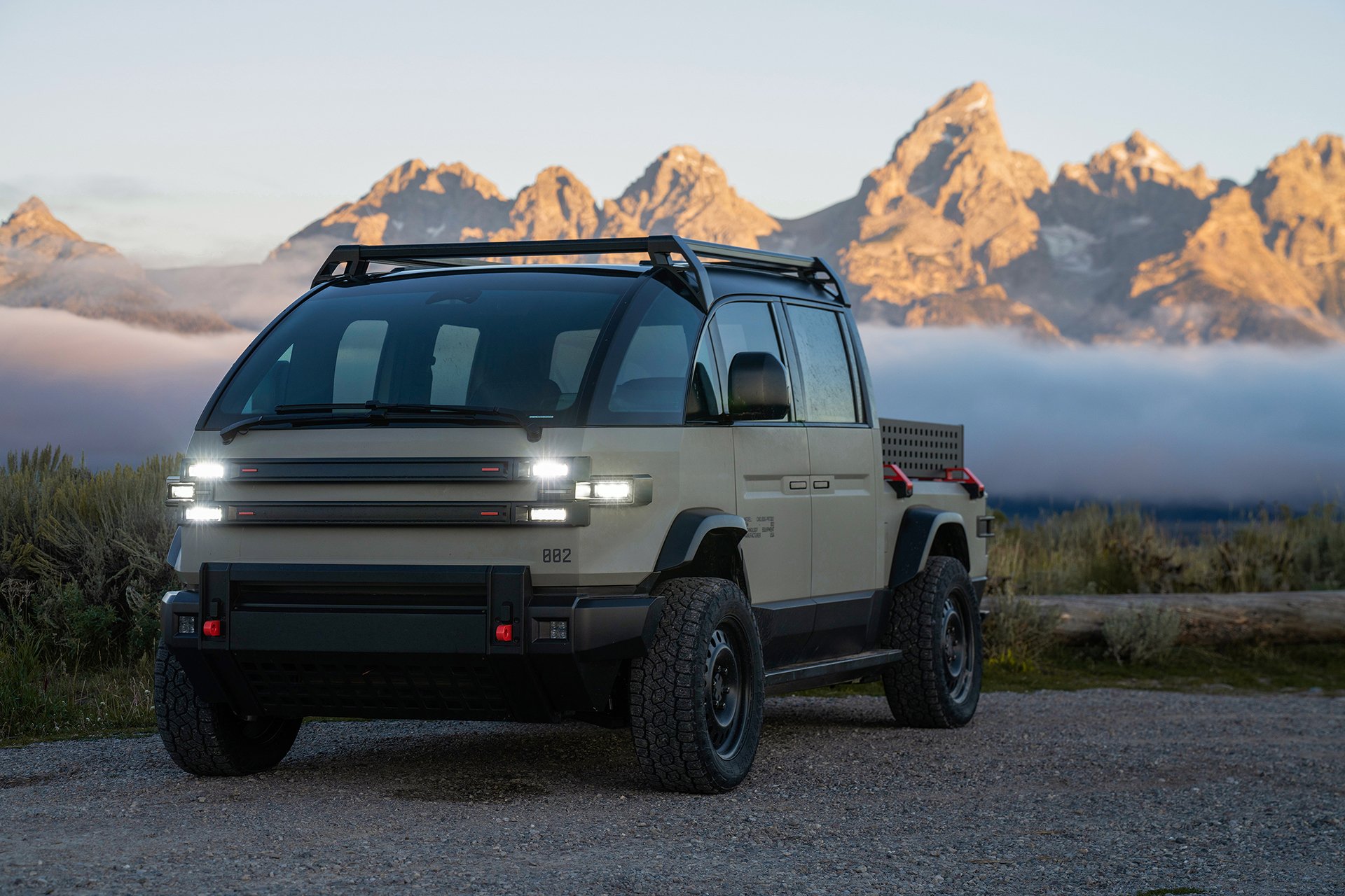 Canoo American Bulldog (2023): Tough Military-Themed Electric Pickup