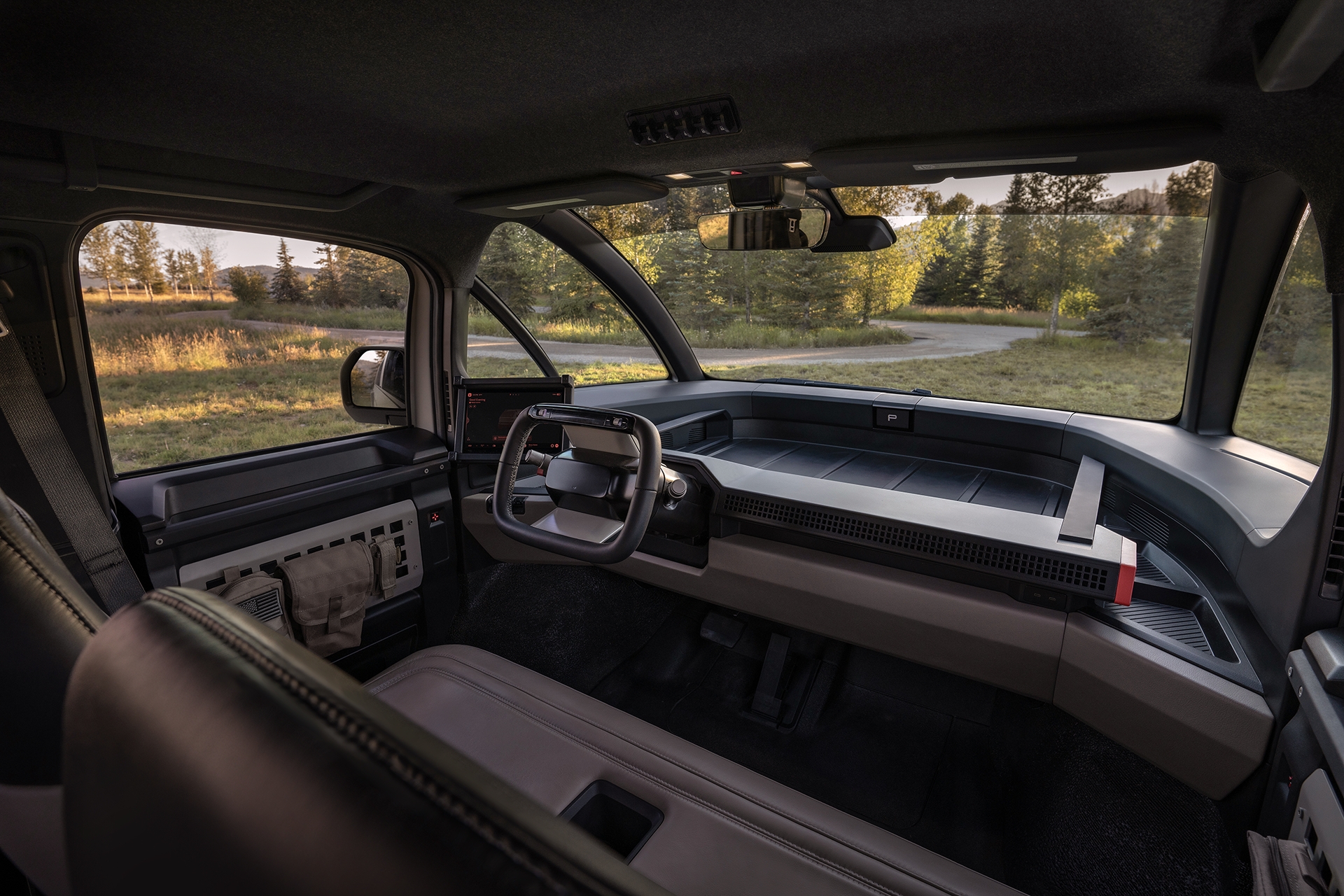 Canoo American Bulldog (2023): Interior