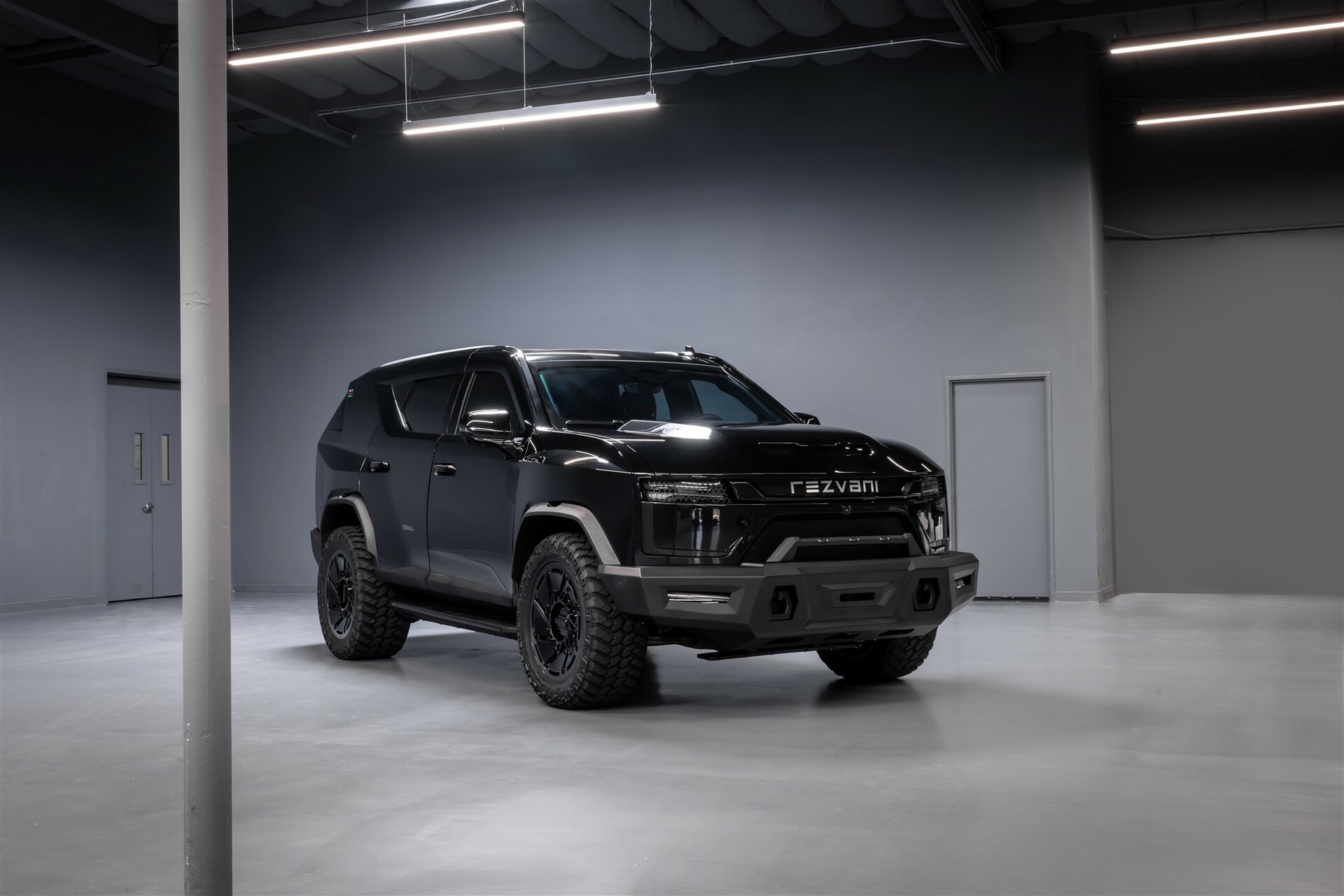 Rezvani Arsenal (2024): Armored SUV based on the Cadillac Escalade