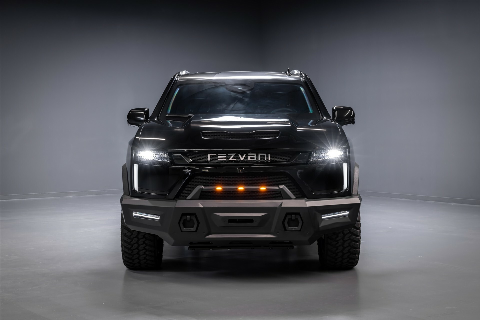 Rezvani Arsenal (2024): Armored SUV based on the Cadillac Escalade