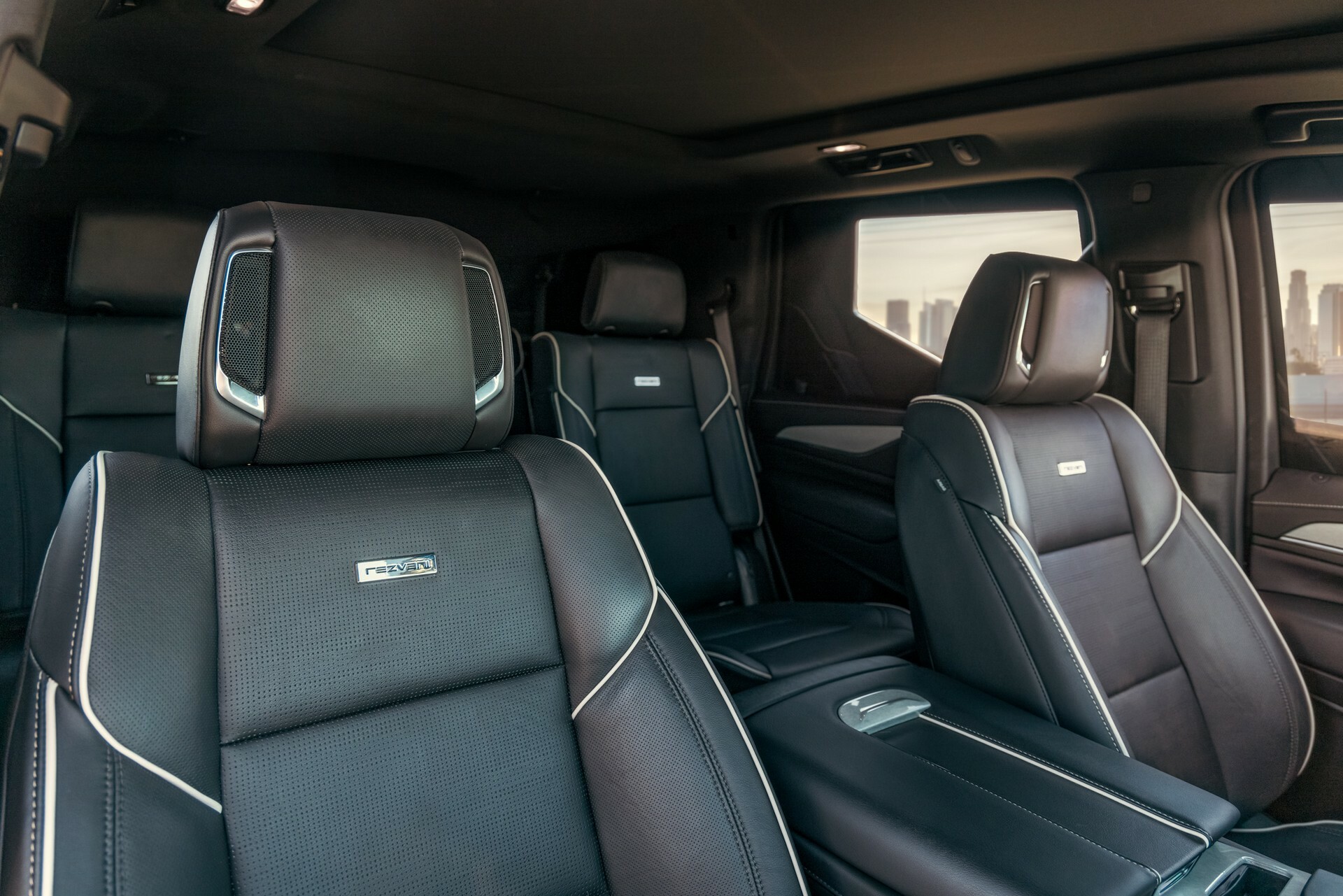 Rezvani Arsenal (2024): Armored SUV based on the Cadillac Escalade
