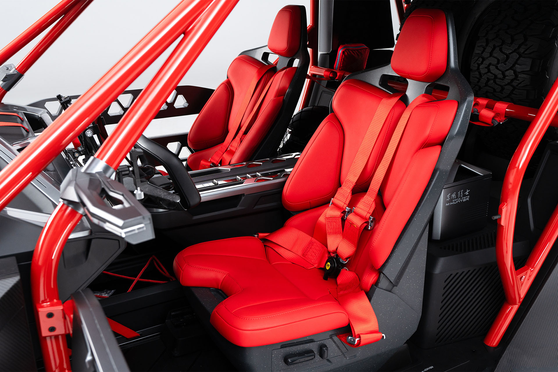 Dongfeng Mengshi M-Hunter (2024) – Interior