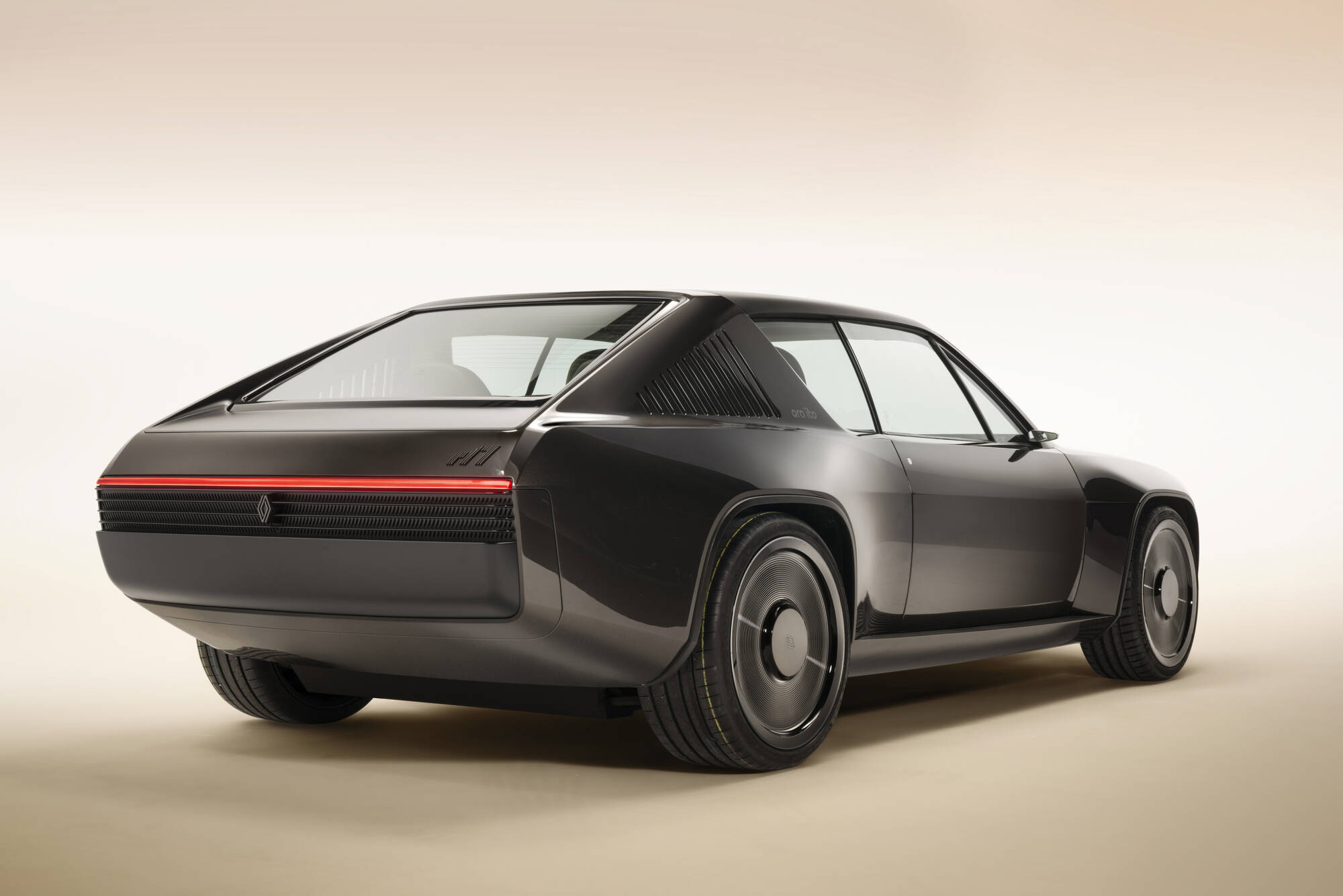 Renault R17 Electric Restomod x Ora Ïto (2024)