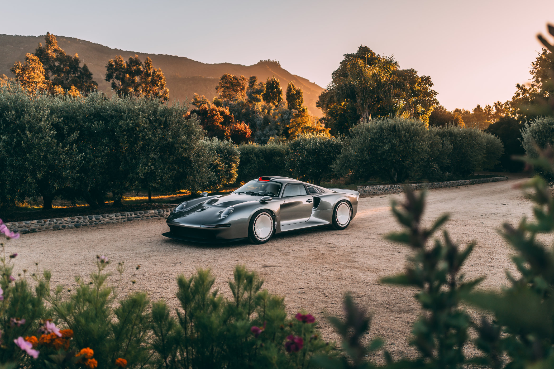 Tuthill GT One (2024): Modern Take On The Porsche 911 GT1