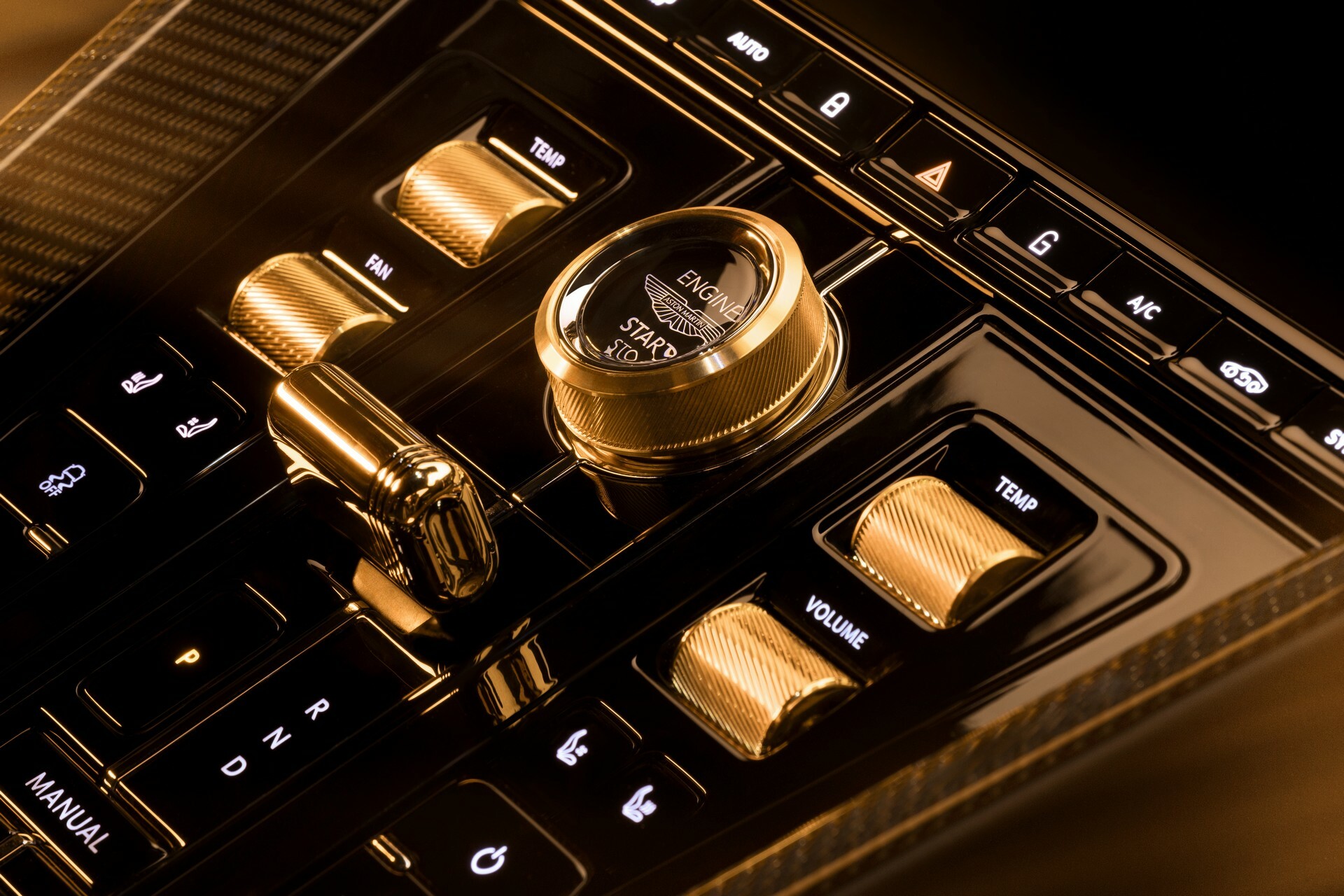 Aston Martin DB12 ‘Goldfinger’