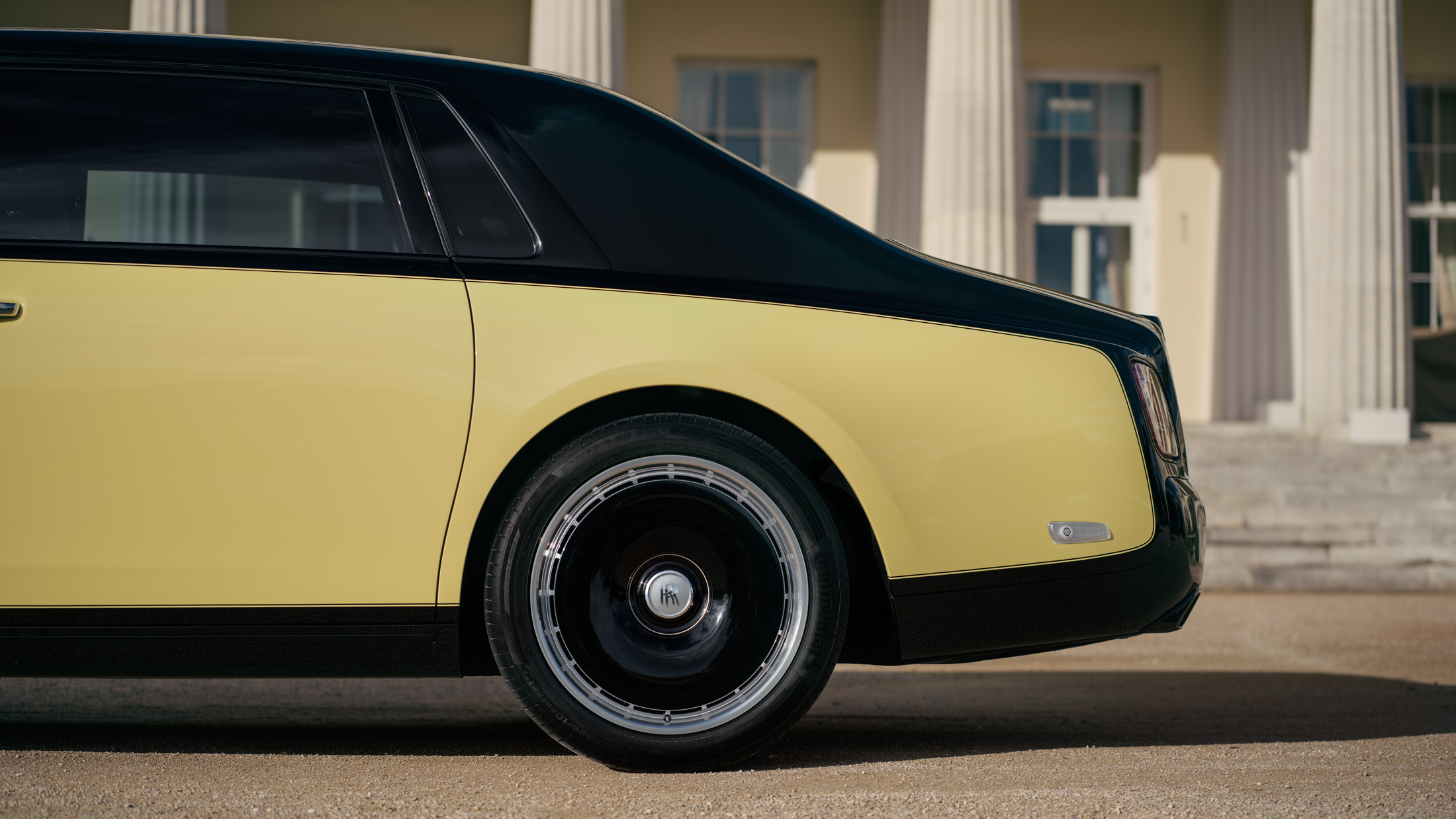 Rolls-Royce Phantom ‘Goldfinger’ (2024)