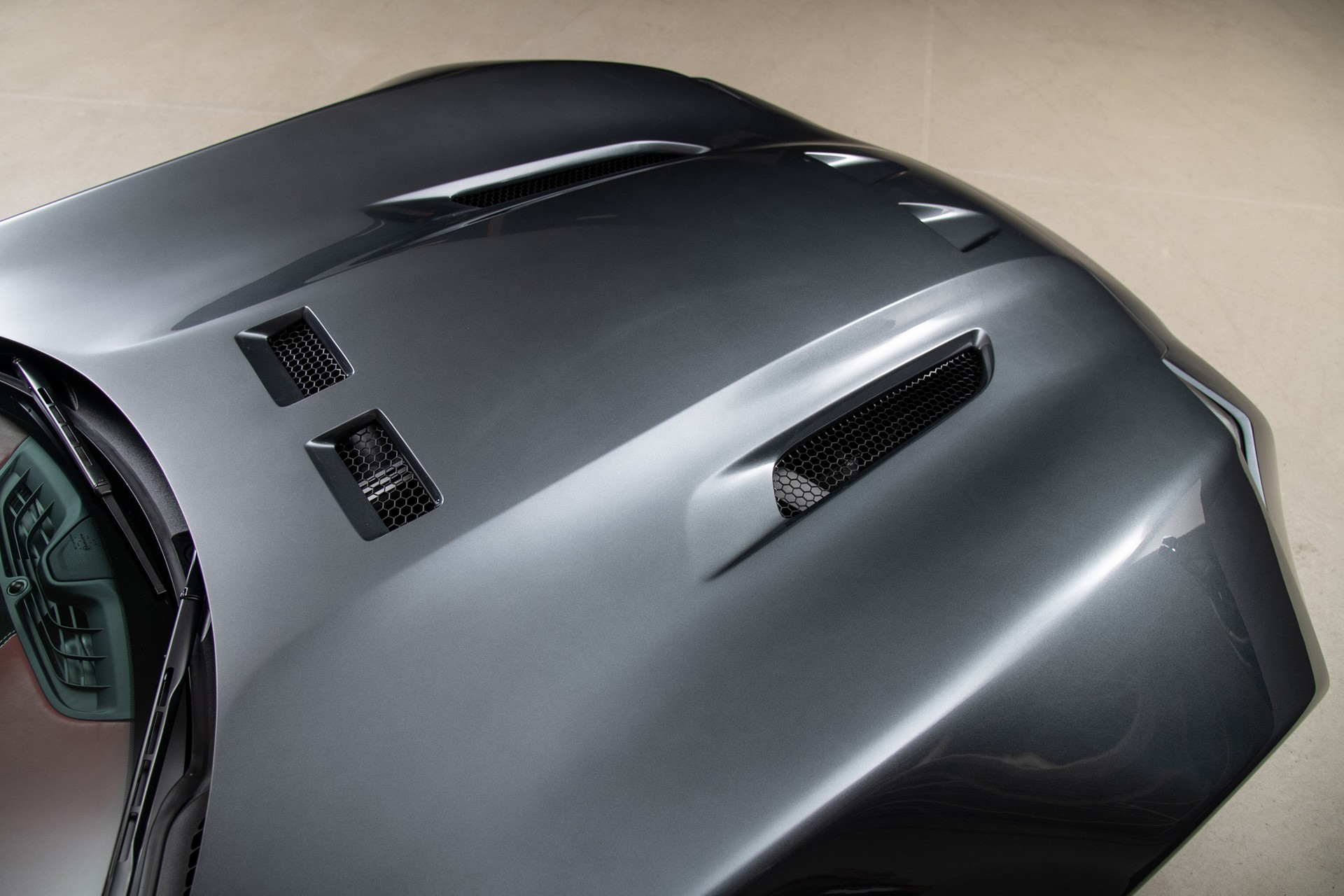 VLF Force 1 V10 (2018)