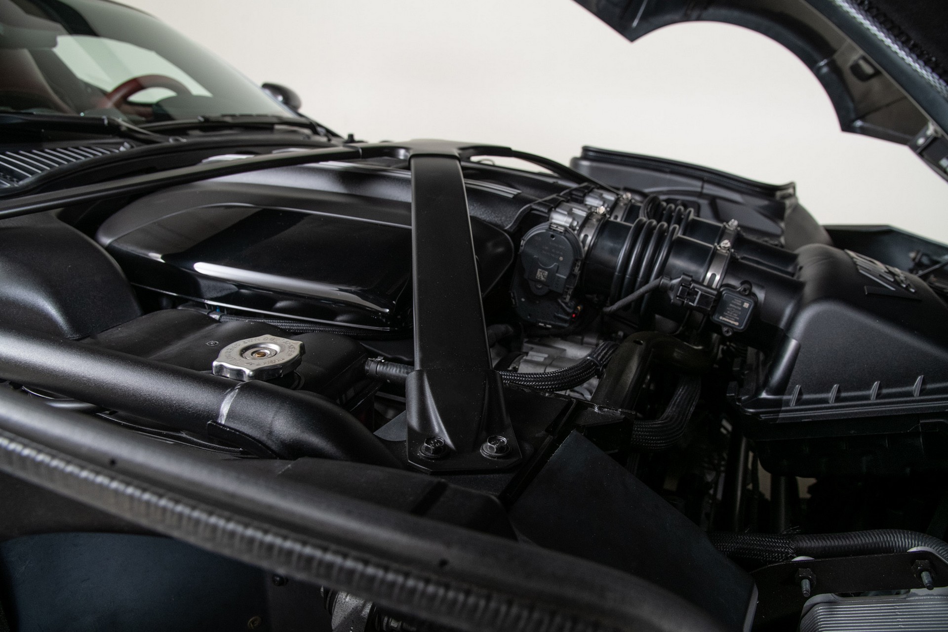 VLF Force 1 V10 (2018)
