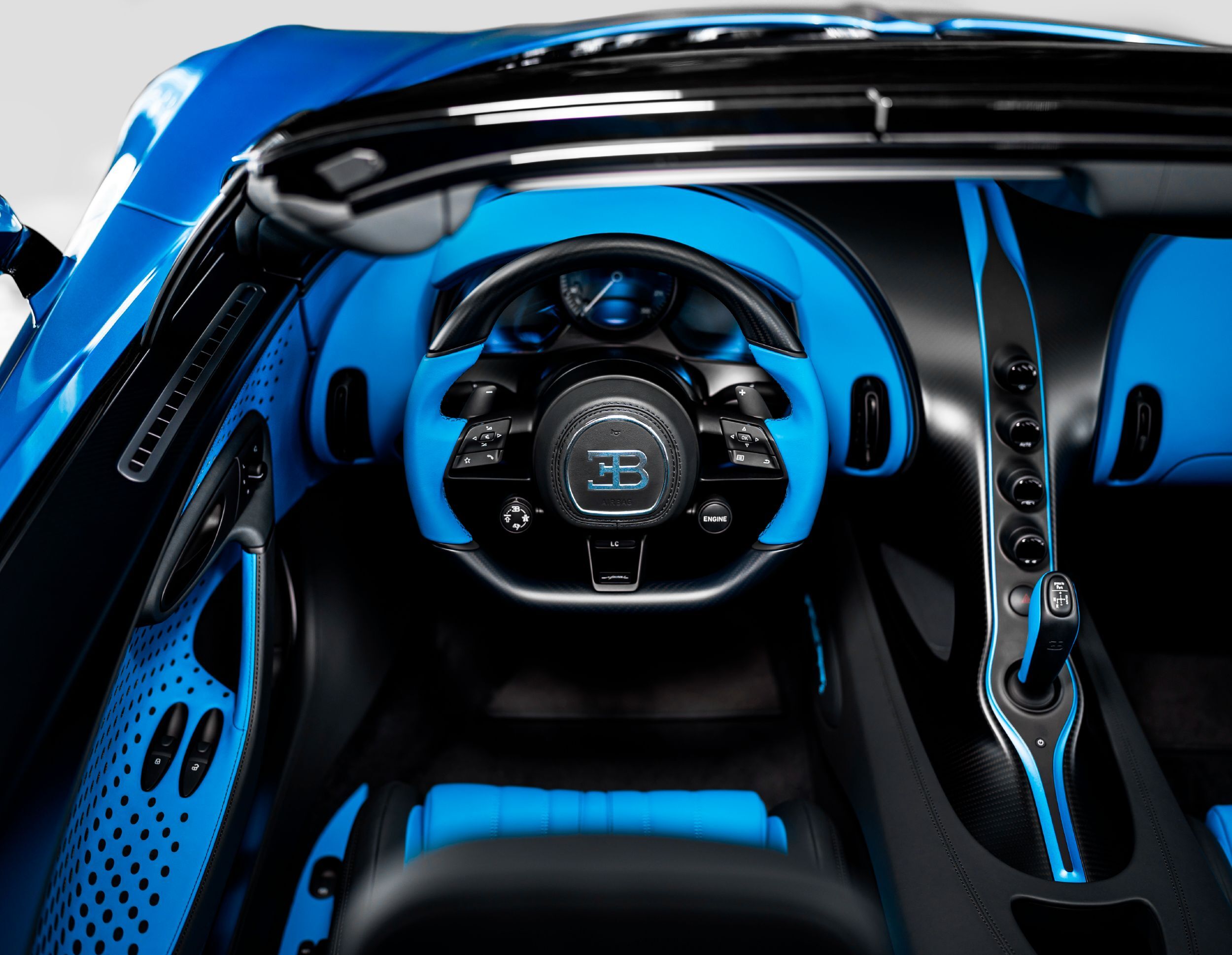 Bugatti W16 Mistral Fly Bug (2026 )