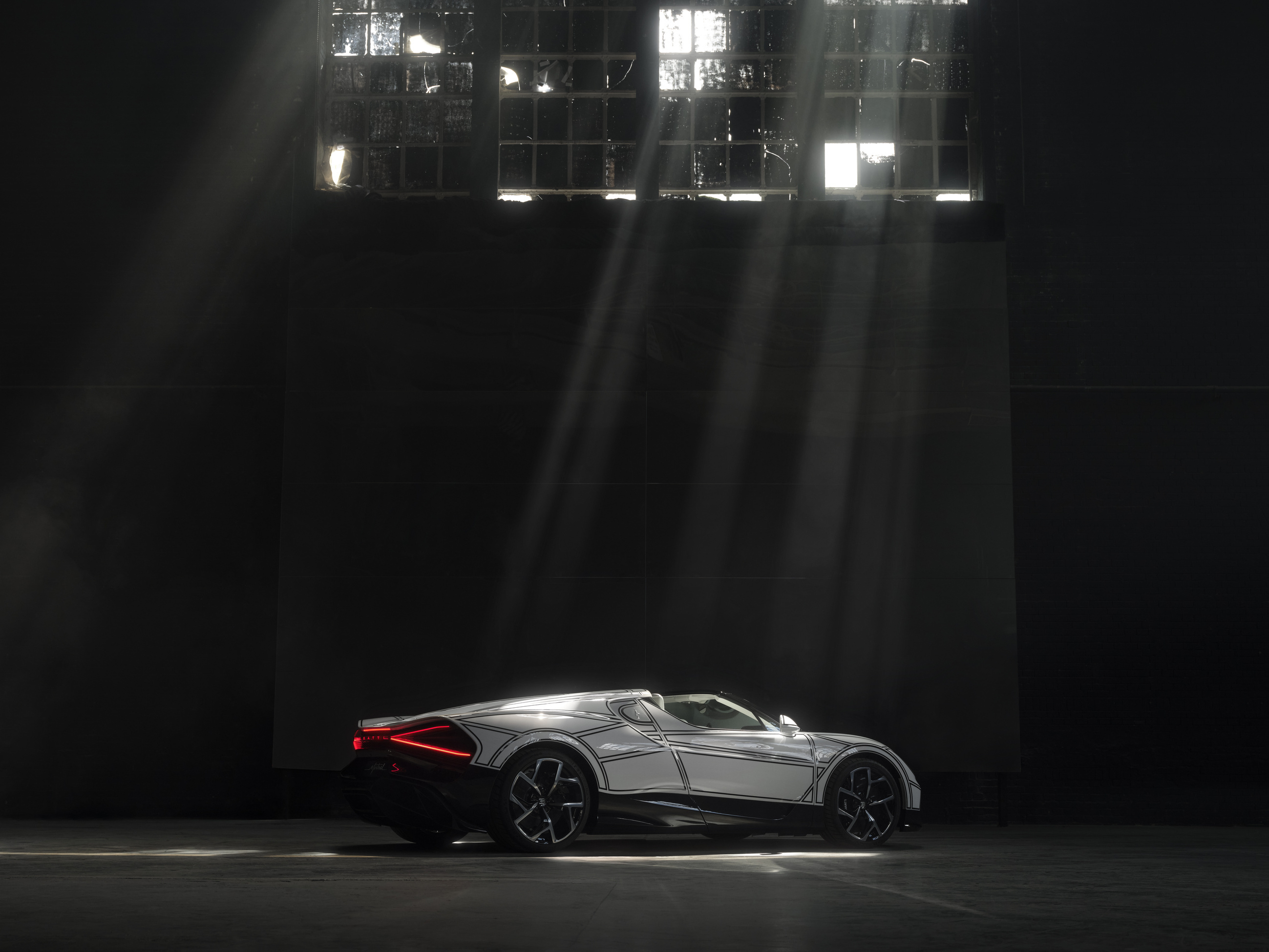 Bugatti W16 Mistral Blanc Éternel (2026)