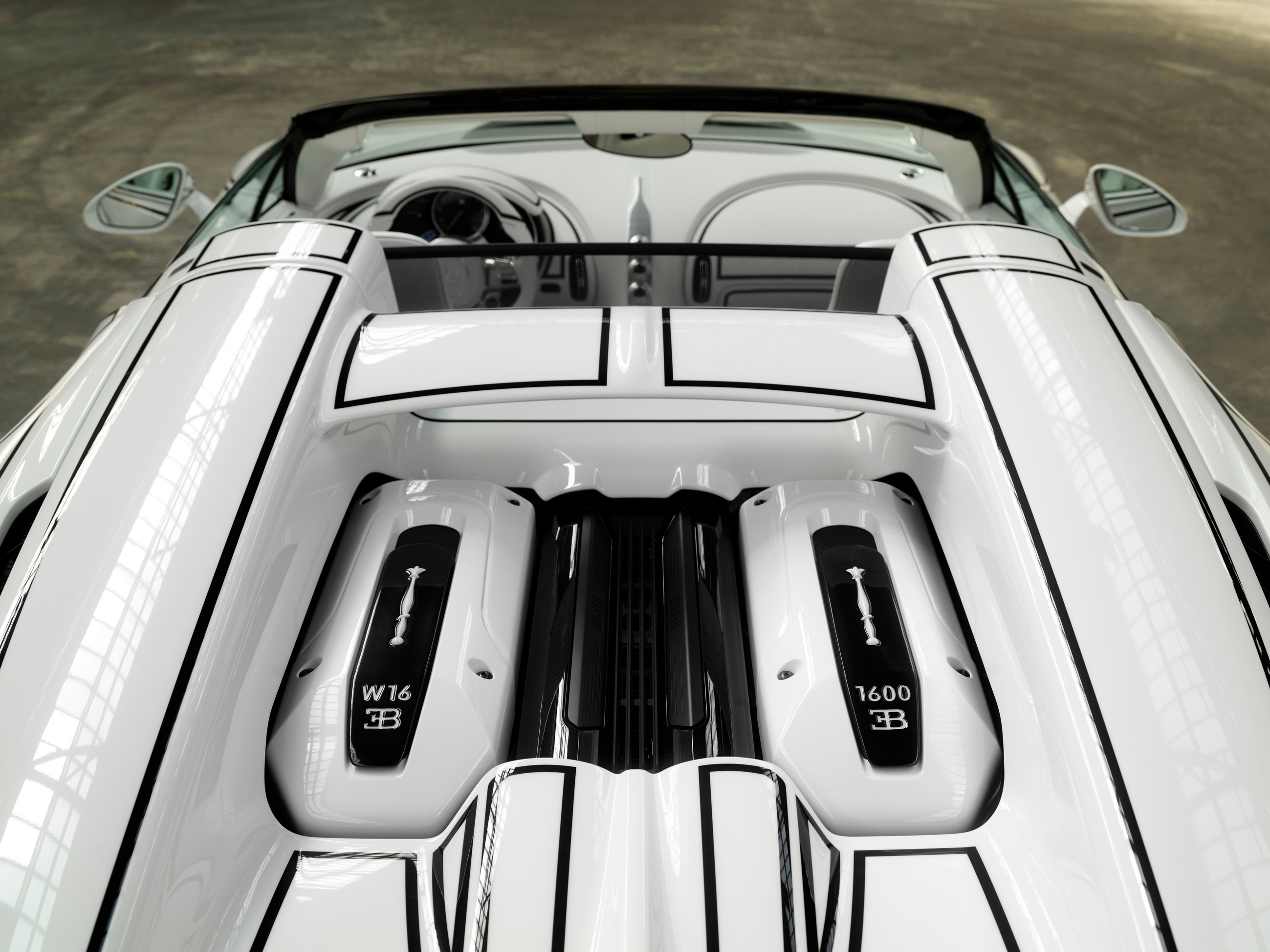 Bugatti W16 Mistral Blanc Éternel (2026)