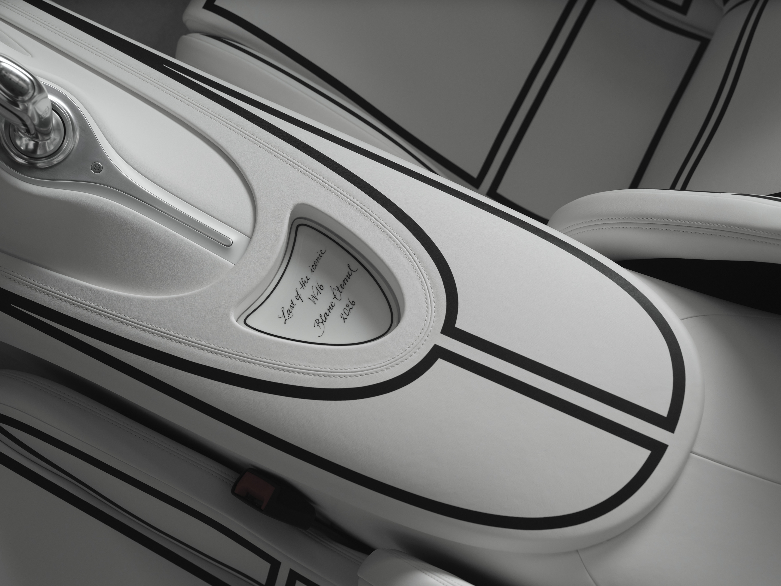 Bugatti W16 Mistral Blanc Éternel (2026)