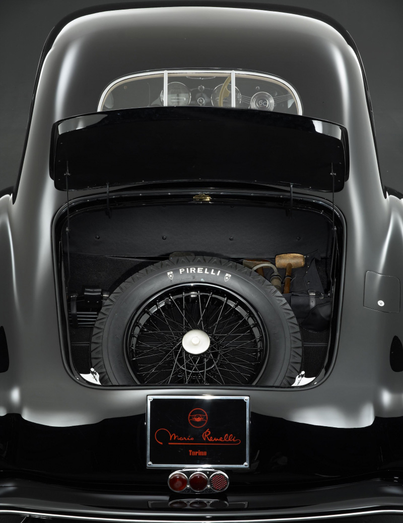 Alfa Romeo 6C 2500 SS Coupe (Bertone), 1942 - Photo: Roberto Carrer