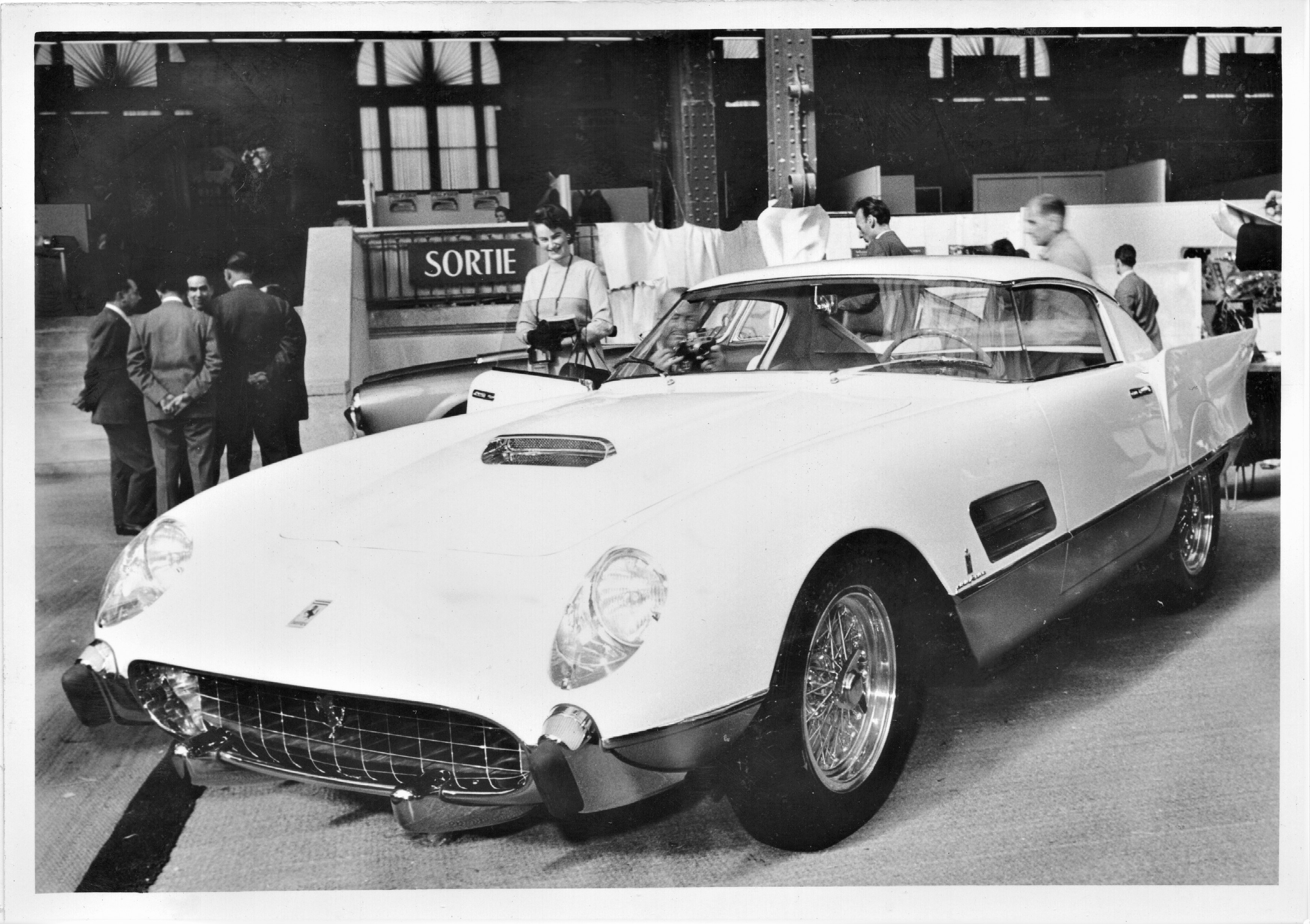 Ferrari 410 Superfast (Pininfarina) - at the 1956 Paris Auto Show
