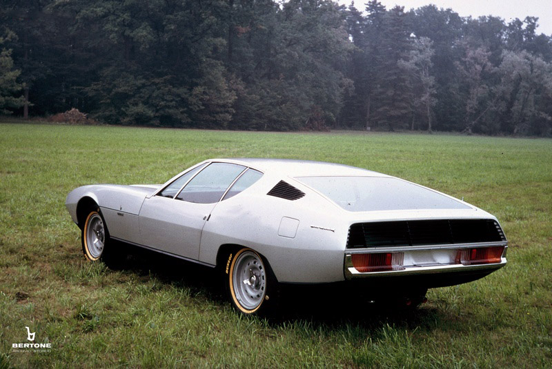 Jaguar Pirana (Bertone), 1967