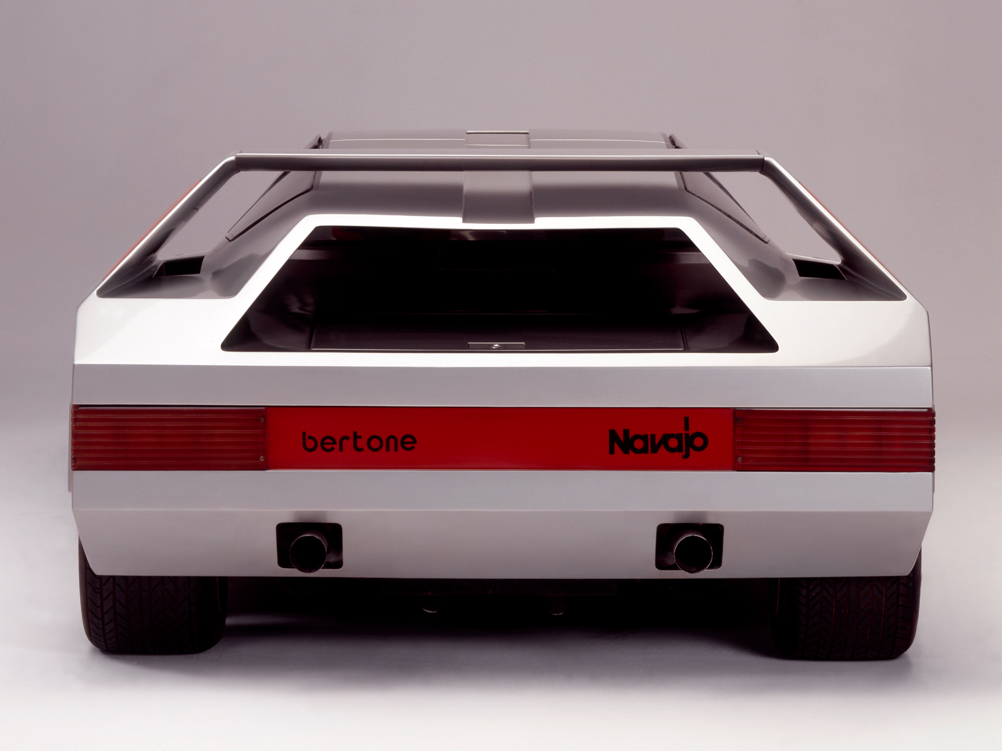 Alfa Romeo Navajo (Bertone), 1976