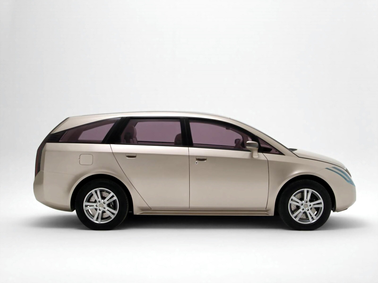 Tata Crossover Concept, 2005