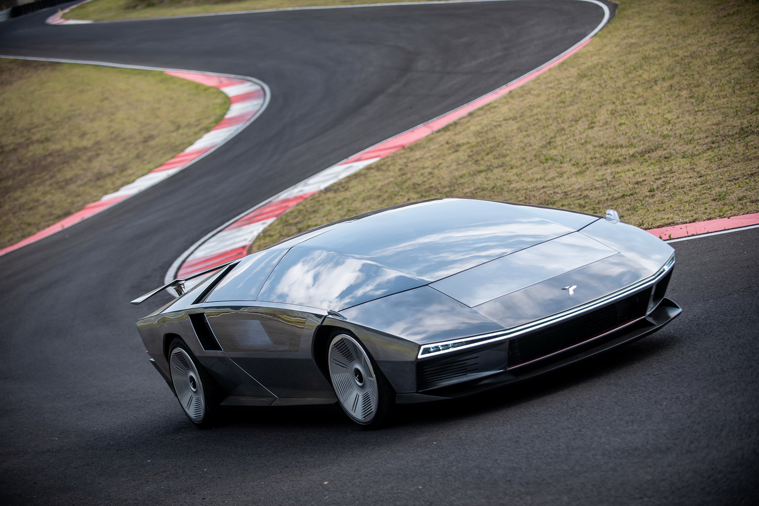 GFG Style Peralta S, 2025